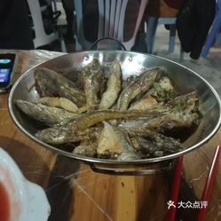 狂飙带火鱼干店，美食与激情的完美结合  狂飙带火鱼干店